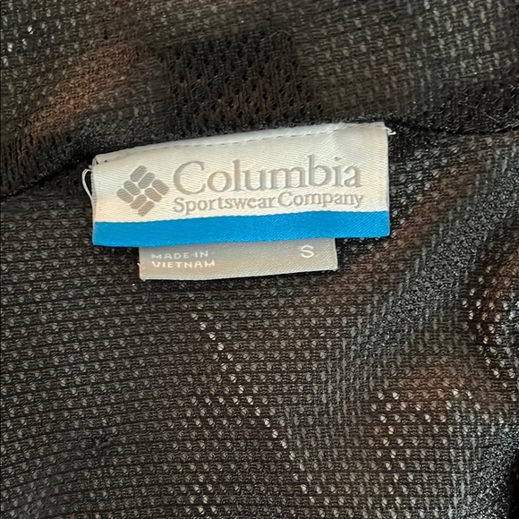 Columbia Omni-Tech Lightweight Black Rain Jacket w/ Mesh Lining - Size Small - Picture 13 of 15
